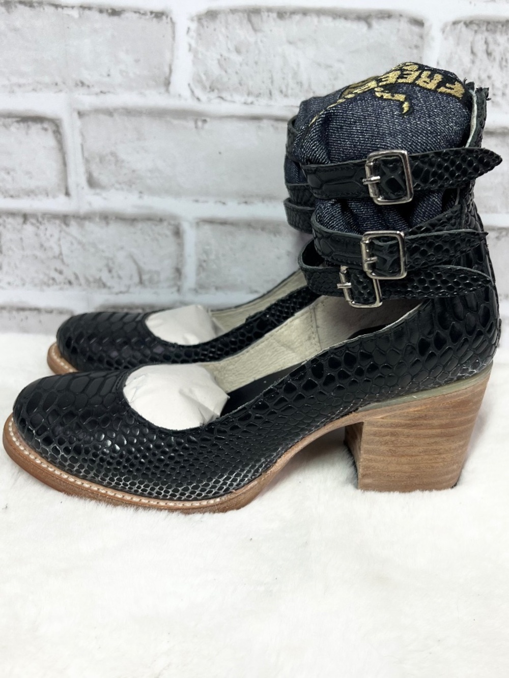 🦅BNIB |•FREEBIRD BY STEVEN•| 'Randi' Black Snake Mary Jane Booties Size 7